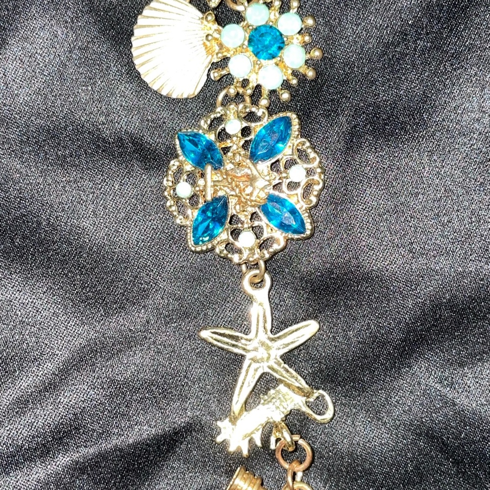 Seashell Bracelet - Picture 4 of 6